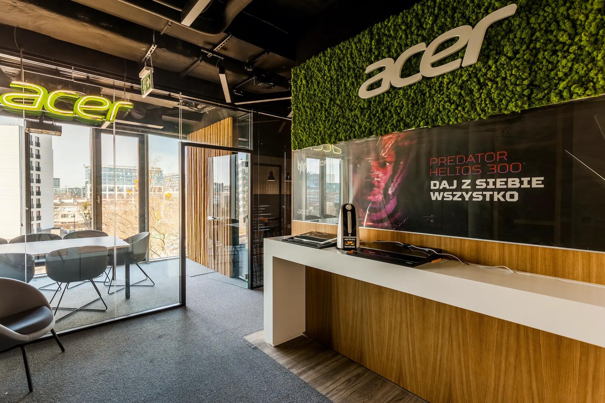 wnętrze Acer
